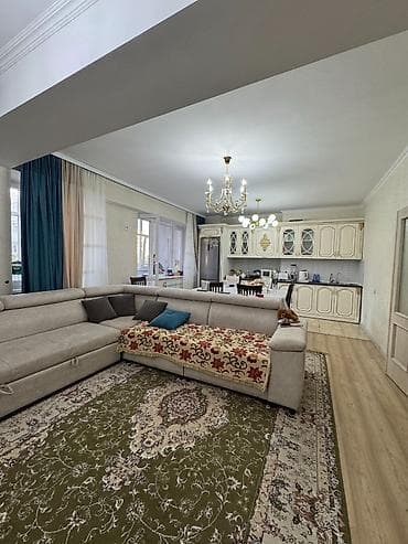 📍 Ахунбаева, 3/2 🏢 2 этаж из 9 | Кирпичный дом 🧱 ✨ Евро-планировка: 🛏 — 3