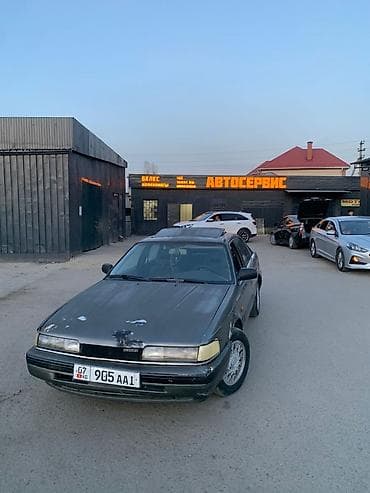 Mazda 626: 1989 г., Механика, Бензин, Седан