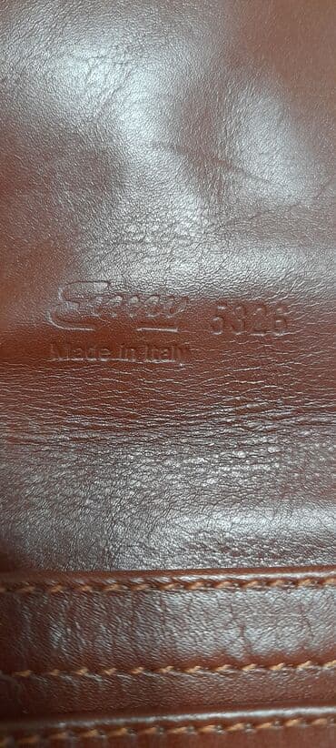 у настоящей женщины должна быть сумка из италии: Продаю кож.Итальянскую сумочку.Состояние идеальное.Размеры15 /20 — 1