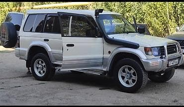 рейка аутбек: Mitsubishi Pajero: 1993 г., Бензин, Внедорожник — 5