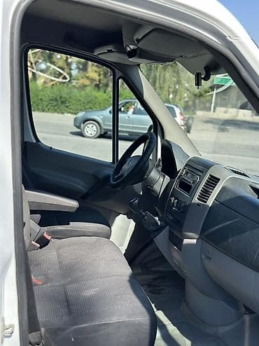 Унаа: Жеңил жүк ташуучу унаа, Mercedes-Benz, Дубль, 1,5 т, Колдонулган — 9