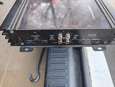 усилитель сабуфер: Усилитель 135 Вт, Каналов: 4 — 1