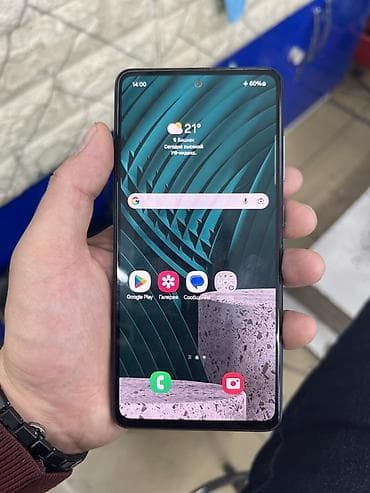 фото абой: Samsung Galaxy A52, цвет - Голубой — 3