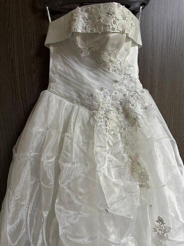 Спецодежда: Продается шикарное свадебное платье, размер регулируется б/у в хорошем — 4