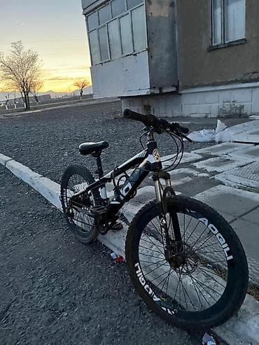 обувь 34: Горный велосипед, Рама XS (130 -155 см), Алюминий — 1