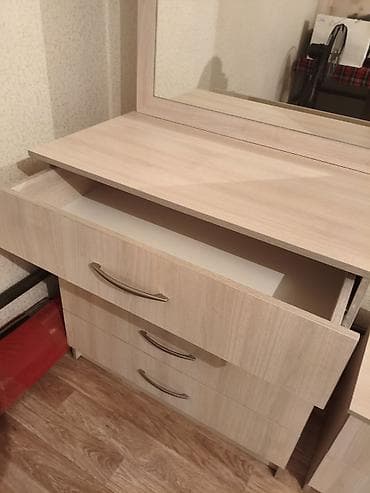 мягкая мебель бу: Спальный гарнитур, Двуспальная кровать, ДСП, Самовывоз, цвет - Бежевый — 3