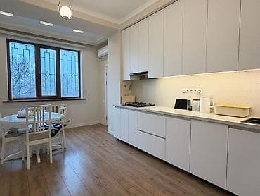 888: 3 комнаты, 117 м², Элитка, 2 этаж, Дизайнерский ремонт — 10