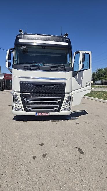 x elite: Тягач, Volvo, Без прицепа — 3