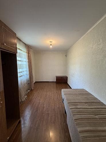 Үйлөр: 🏡 ДОМ В ЦЕНТРЕ — $112 000 📍 Район Восток-5 Продаётся уютный — 5