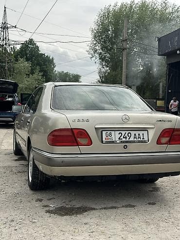 мерс e 320: Mercedes-Benz E-Class: 1997 г., 2 л, Автомат, Бензин, Седан — 3