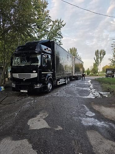 m4 g82: Тягач, Renault, 2010 г., Шторный — 4