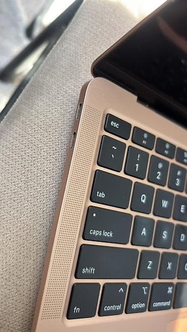macbook air m5: MacBook Air 13" Retina (2020) - Процессор: 4‑ядерный Intel Core i5 — 10