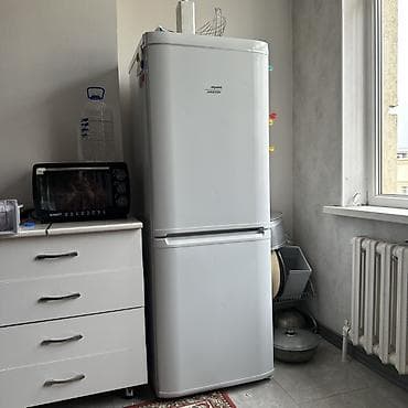 freezer: Холодильник Hotpoint Ariston, Б/у, Двухкамерный, De frost (капельный), 60 * 170 * 60 — 3