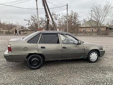 w211 e63: Daewoo Nexia: 2004 г., Седан — 2