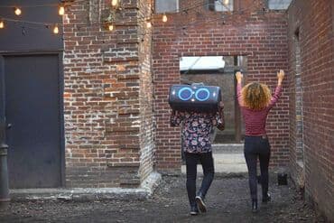 микрофоны караоке: Колонка. Аренда JBL(USA) 240W, Bluetooth. Аренда микрофона(2шт) — 7