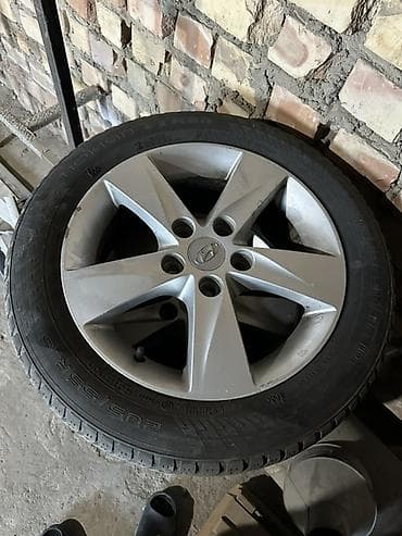 Колеса в сборе 205 / 55 / R 16, Зима, Б/у, Комплект, Легковые, Литые, отверстий - 5