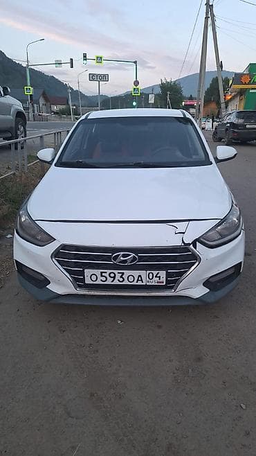 Транспорт: Hyundai Solaris: 2017 г., Седан — 1