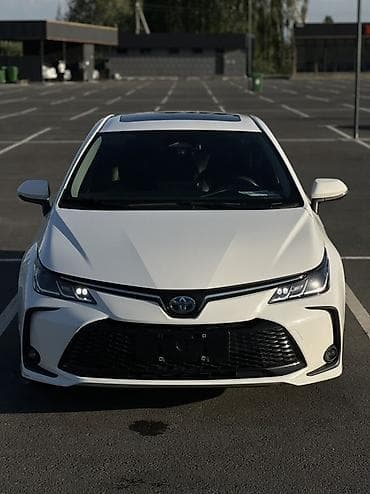 toyta vitz: Toyota Corolla: 2023 г., Вариатор, Гибрид, Седан — 3
