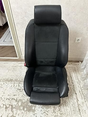 Сиденья: Комплект сидений, Кожа, BMW 2001 г., Б/у, Оригинал, Япония — 9
