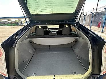 Унаа сатуу: Toyota Prius: 2015 г., 1.8 л, Вариатор, Гибрид, Лифтбек — 7