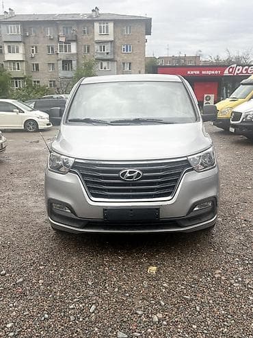 Hyundai Starex: 2019 г., 2.5 л, Автомат, Дизель, Фургон