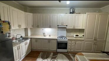 сдаю дом без хозяина карпинка: 220 м², 8 комнат, Балкон застеклен, Кондиционер, Утепленный — 1