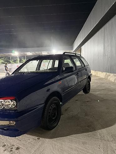 надо делать: Volkswagen Golf: 1994 г., 1.6 л, Механика, Бензин, Универсал — 2