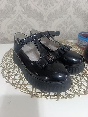 Платья: Лакированные туфли для девочки. Один выход на мероприятие. почти — 4