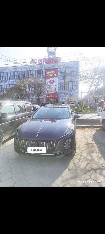 Продажа: седан бизнес-класса Hongqi EQM5 Кузов и дизайн: - Эффектная