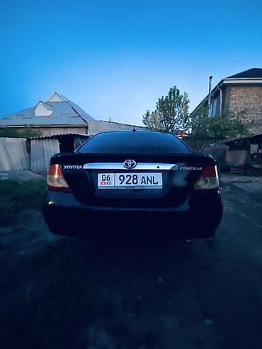 m111 2 2: Седан черного цвета. Кузов 4‑дверный, компактного класса — 5