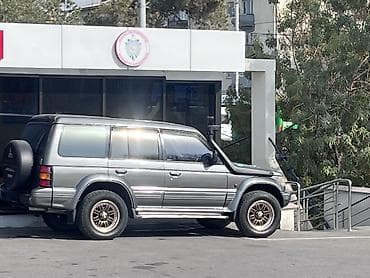 митсубиси монтерей спорт: Mitsubishi Pajero: 1991 г., 2.5 л, Автомат, Внедорожник — 1