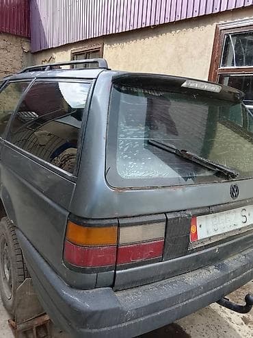 Транспорт: Volkswagen Passat Variant: 1988 г., 1.8 л, Механика, Бензин, Универсал — 6
