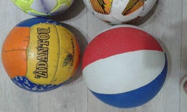 ставки на спорт: Мячи футбольные и другие, от 300-700 сом — 2