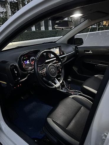 купить kia picanto: Kia Picanto: 2018 г., 1 л, Автомат, Бензин, Хэтчбэк — 7
