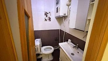 Кыймылсыз мүлк: 🏡 70 м² | 3-комнатная квартира 💰 900 $/мес. 🔐 Депозит — 900 $ 📍 8 — 8