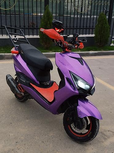 м8 pro: Тип скутера M8, 180 куб. см, Бензин — 1