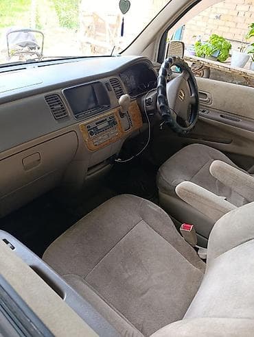 daewoo k2: Honda Stepwgn: 2002 г., 2 л, Автомат, Бензин, Минивэн — 5