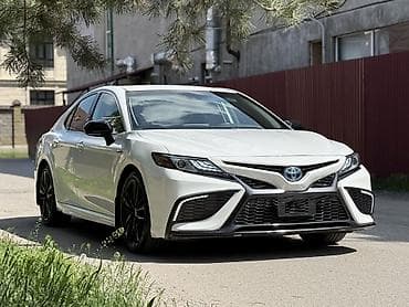 миша: Toyota Camry: 2021 г., 2.5 л, Автомат, Гибрид, Седан — 3