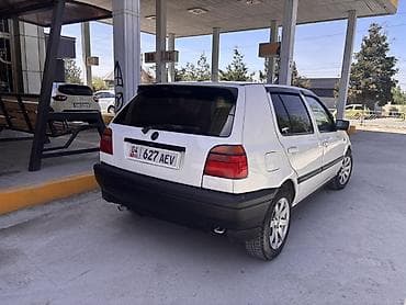 сктер: Volkswagen Golf: 1997 г., 1.8 л, Кол менен иштөөчү, Бензин — 3