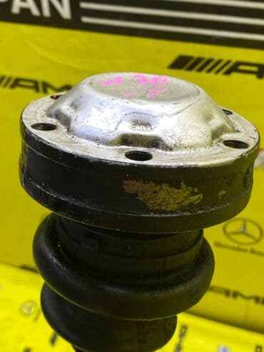 разбор хово: Граната Келтиргиси менен Mercedes-Benz Оригинал, Жапония — 2