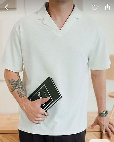 Спортивные костюмы: Мужская трикотажная футболка-поло с открытым V-образным воротом - — 2