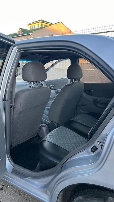 mazda 323: Hyundai Accent: 2007 г., 1.5 л, Автомат, Бензин, Седан — 7