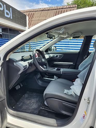 geely e5: Changan Qiyuan Q05: 2026 г. — 5