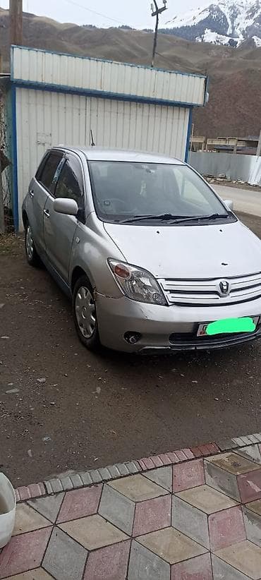 mark 2: Toyota Ist: 2003 г., Автомат, Бензин, Хэтчбэк — 2