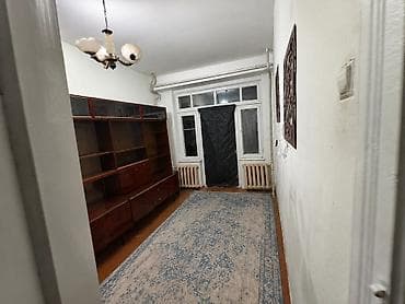 3 комнаты, 72 м², 1 этаж, Старый ремонт