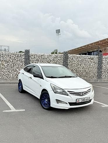 Продажа авто: Hyundai Solaris: 2015 г., 1.6 л, Автомат, Бензин, Седан — 4