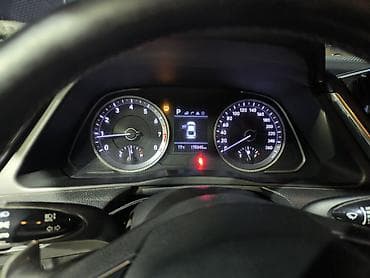 Hyundai Sonata: 2019 г., 2 л, Автомат, Газ, Седан — 9