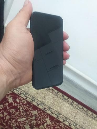 ipone air: IPhone 13, Midnight — 2