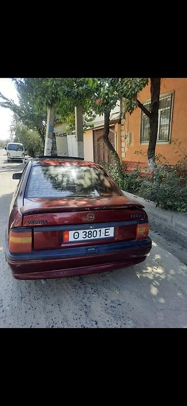 s 221: Opel Vectra: 1992 г., Ручные, Бензин, Хэтчбэк — 2