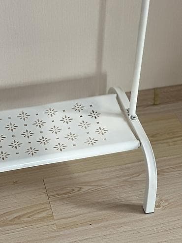 колесо для платья: Инстаграмная Металлическая напольная вешалка для одежды с полкой. - — 6